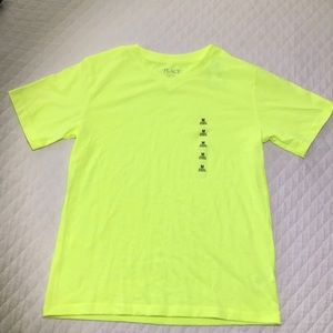 The Children’s Place short sleeve v-neck tee shirt